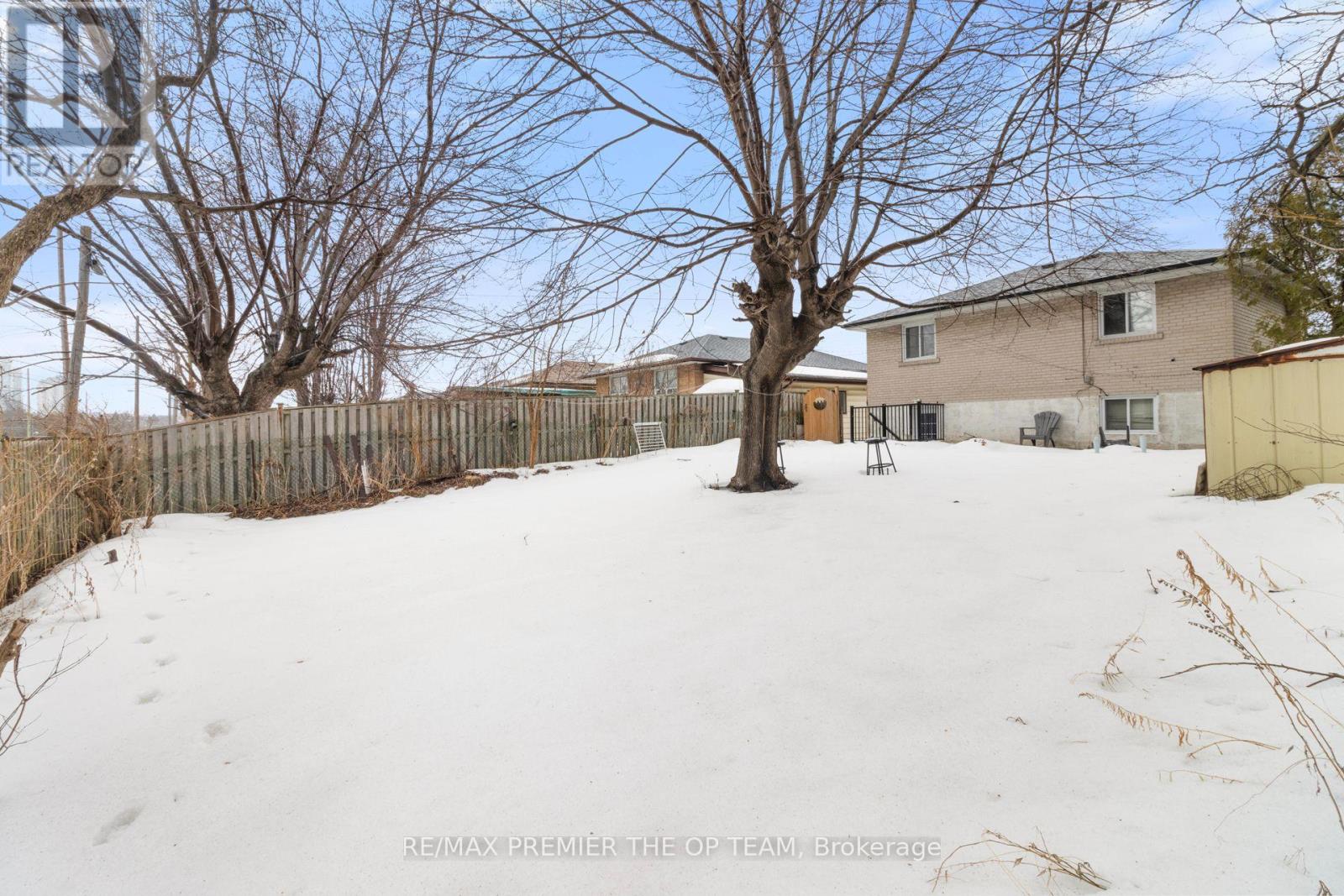 16 Brantwood Drive, Toronto, Ontario  M1H 2G6 - Photo 41 - E12854930