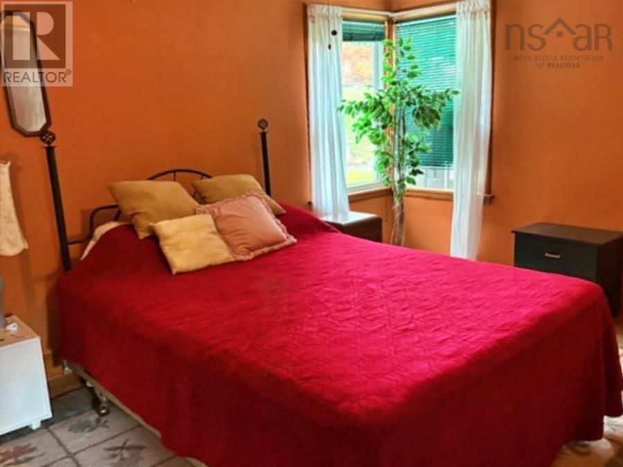 169 Crescent Street, Bridgewater, Nova Scotia  B4V 1L1 - Photo 13 - 202526697