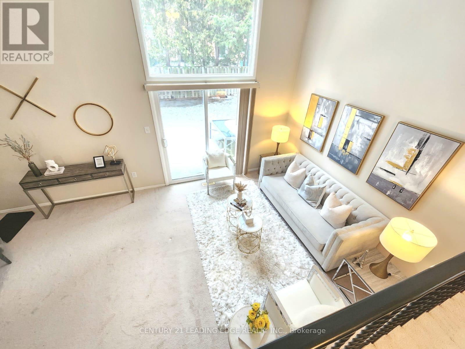 12 New Port Way, Markham, Ontario  L3T 2N2 - Photo 6 - N12854844