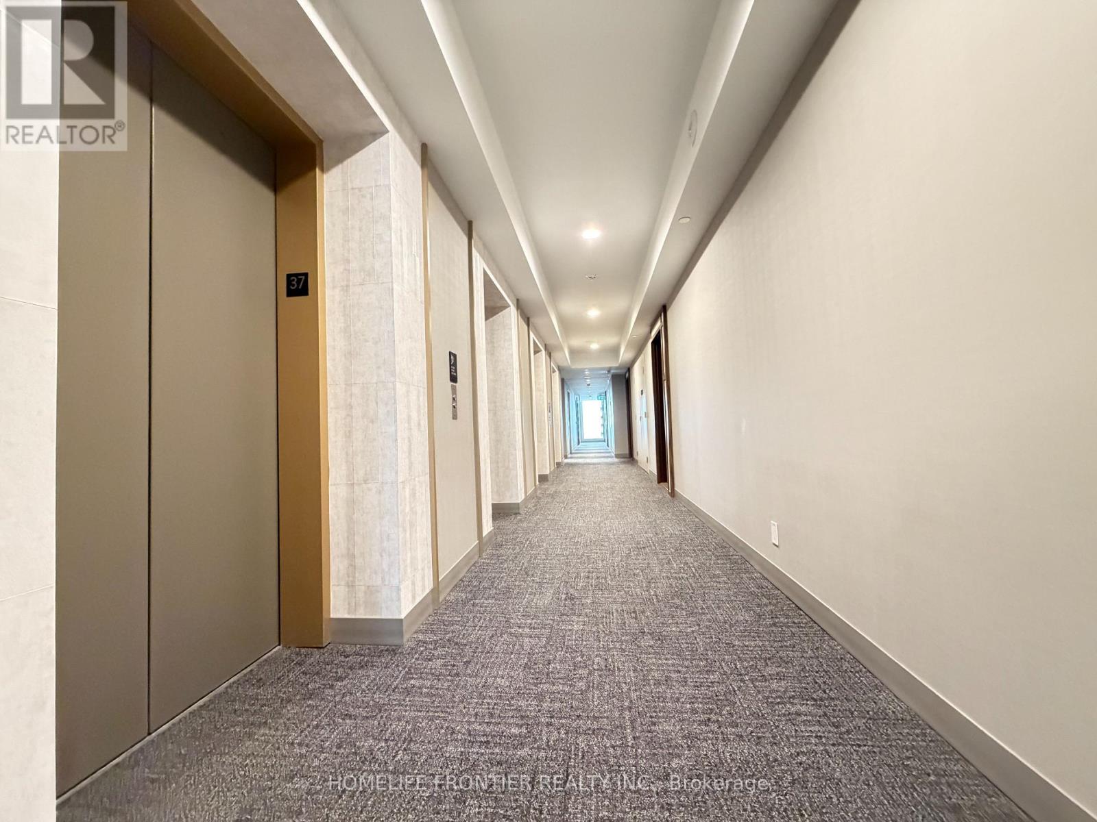 3710 - 1000 Portage Parkway, Vaughan (Concord), Ontario  L4K 0L1 - Photo 7 - N12854870