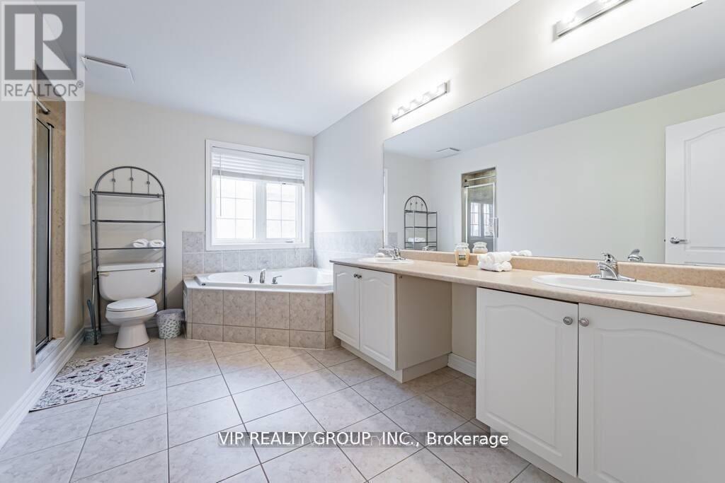 30 Lady Valentina Avenue, Vaughan (Patterson), Ontario  L6A 0E4 - Photo 14 - N12854874