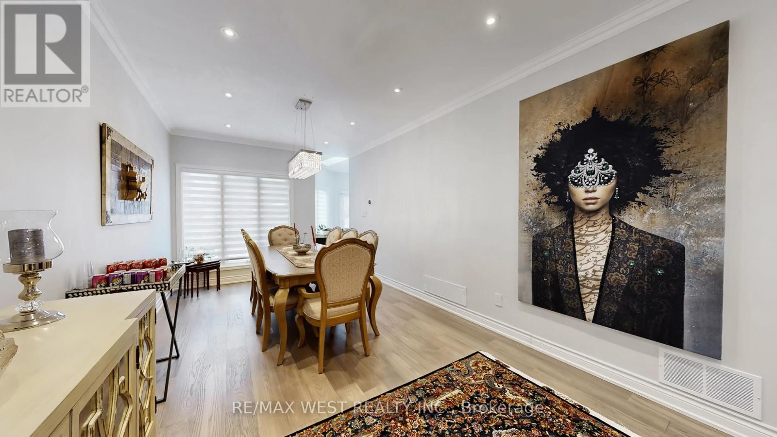 31 Mulholland Drive, Vaughan (Beverley Glen), Ontario  L4J 7T7 - Photo 3 - N12854910