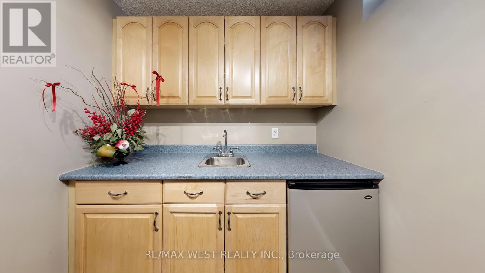 31 Mulholland Drive, Vaughan (Beverley Glen), Ontario  L4J 7T7 - Photo 39 - N12854910