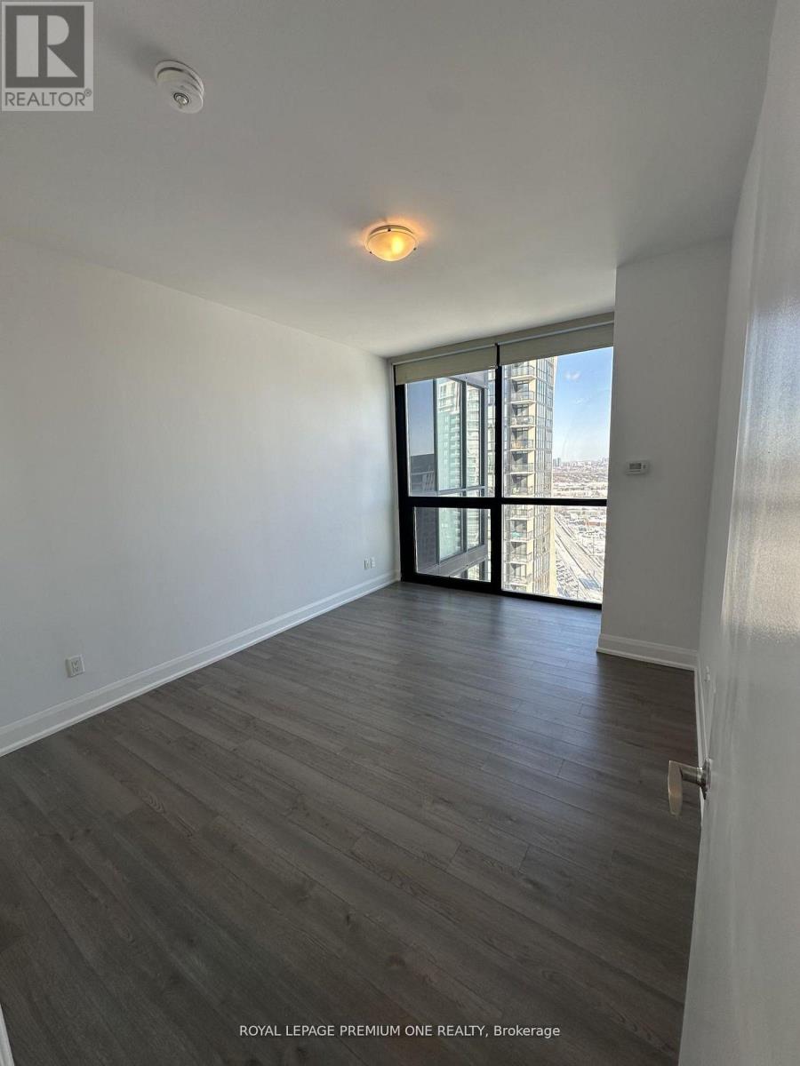 3002 - 2910 Highway 7 Road, Vaughan (Concord), Ontario  L4K 0H8 - Photo 10 - N12854926