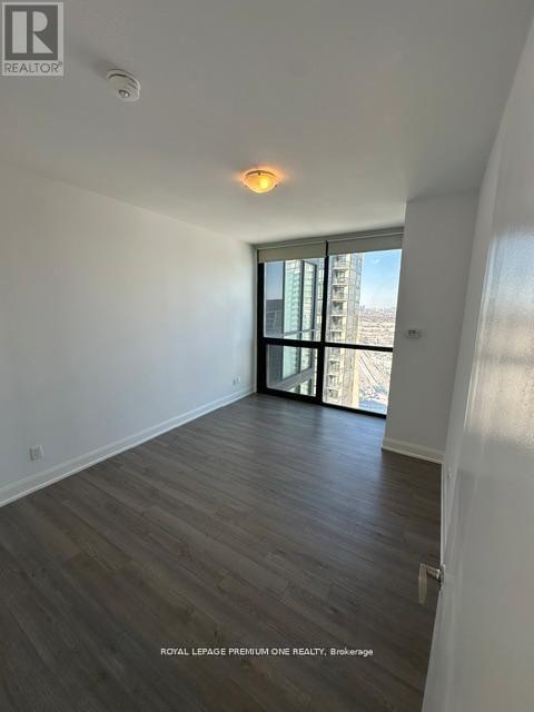 3002 - 2910 Highway 7 Road, Vaughan (Concord), Ontario  L4K 0H8 - Photo 9 - N12854926