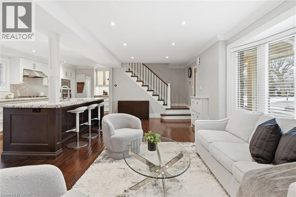 383 Cosburn Crescent, Burlington, Ontario  L7L 2W5 - Photo 9 - 40809043