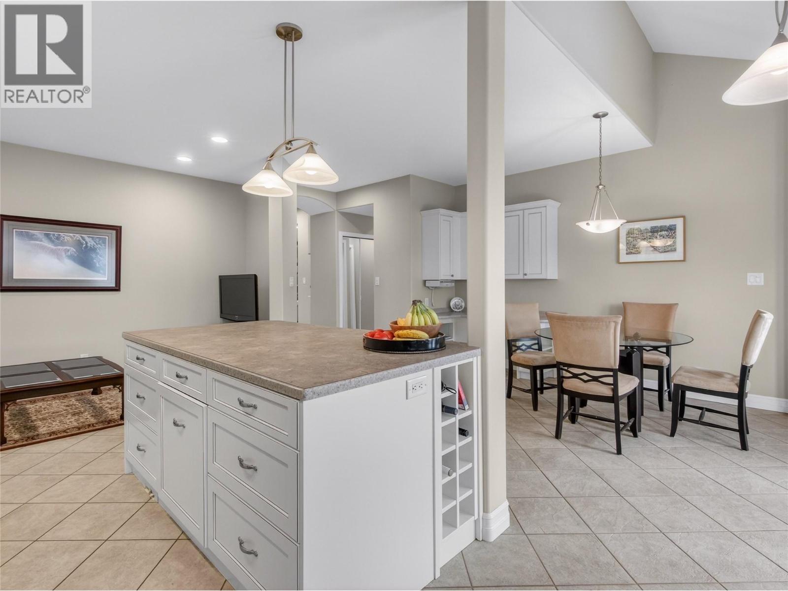 4005 Lobelia Drive, Osoyoos, British Columbia  V0H 1V1 - Photo 7 - 10377193