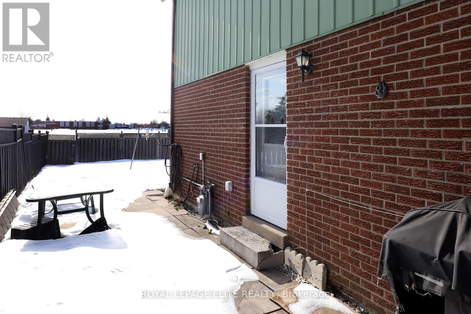 7396 Bybrook Drive, Mississauga (Malton), Ontario  L4T 3R2 - Photo 32 - W12854812