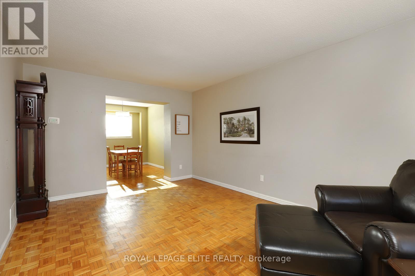 7396 Bybrook Drive, Mississauga (Malton), Ontario  L4T 3R2 - Photo 7 - W12854812
