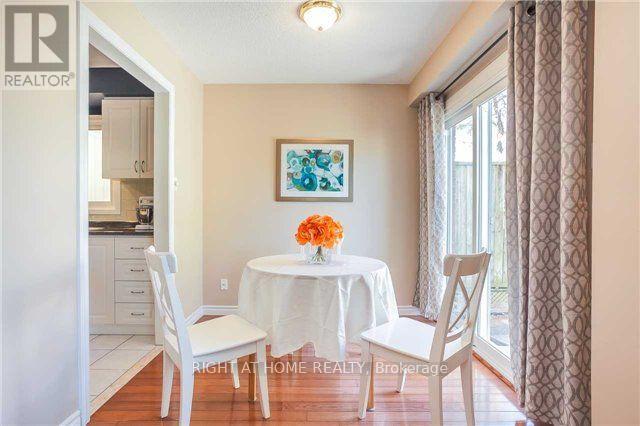 801 Edgehill Road N, Mississauga, Ontario  L5H 3Y2 - Photo 8 - W12854840