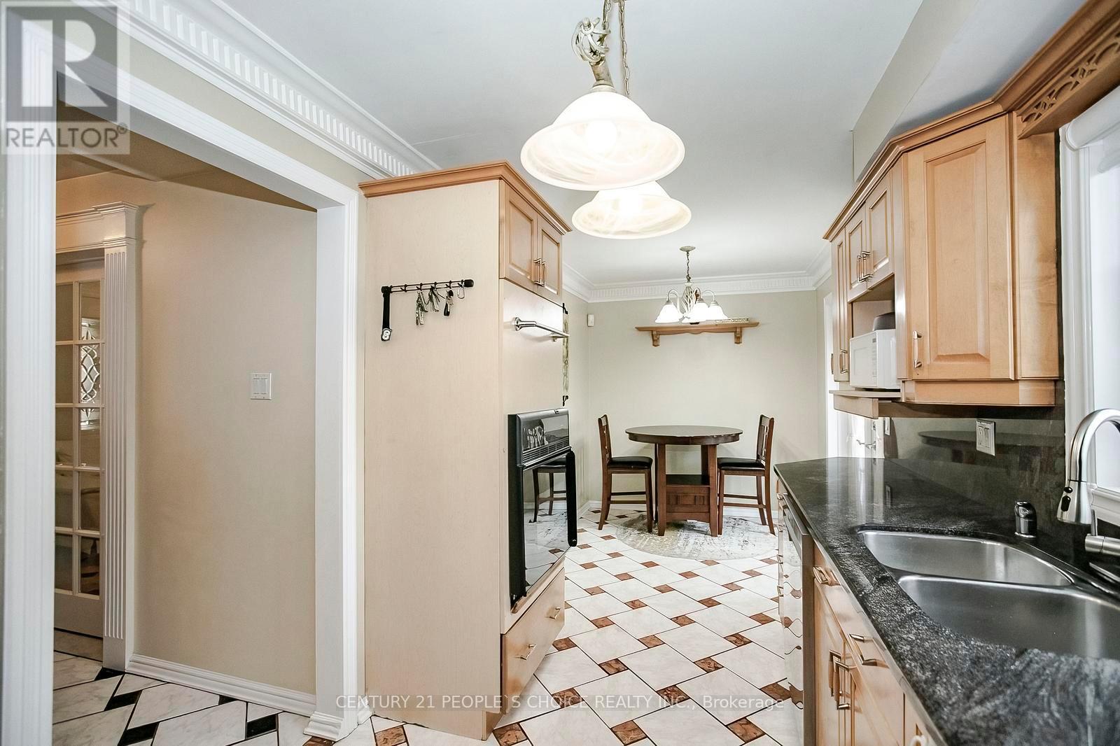 43 Letty Avenue, Brampton, Ontario  L6Y 4T3 - Photo 18 - W12854862