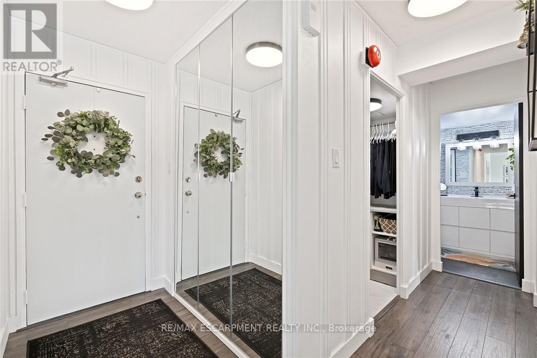 901 - 700 Dynes Road, Burlington, Ontario  L7N 3M2 - Photo 8 - W12854894