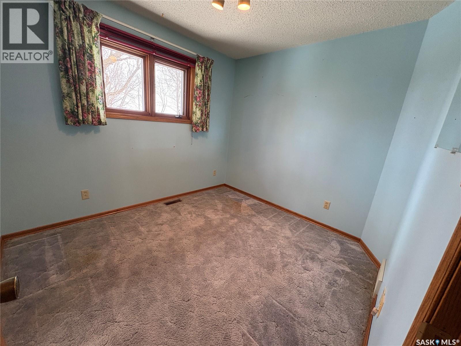 505 March Avenue E, Langenburg, Saskatchewan  S0A 2A0 - Photo 15 - SK029879