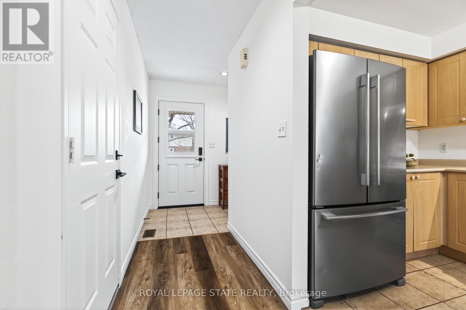 1279 Nottingham Avenue, Burlington (Mountainside), Ontario  L7P 2R5 - Photo 7 - W12854924