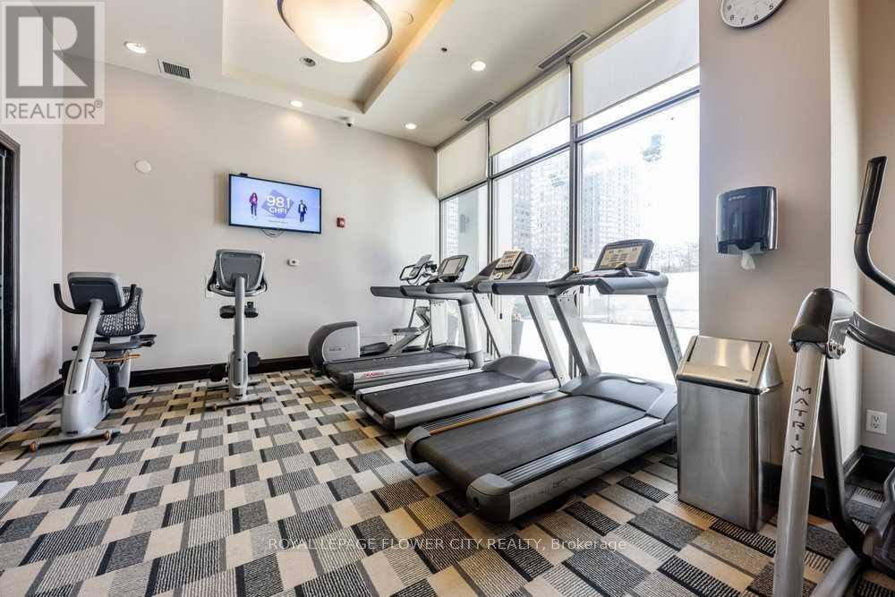 2908 - 208 Enfield Place, Mississauga, Ontario  L5B 0B8 - Photo 8 - W12854934