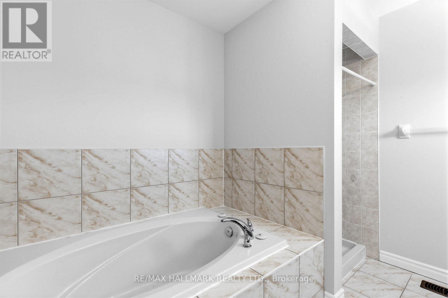 11 Dring Street, Ajax, Ontario  L1T 4Y2 - Photo 23 - E12854582