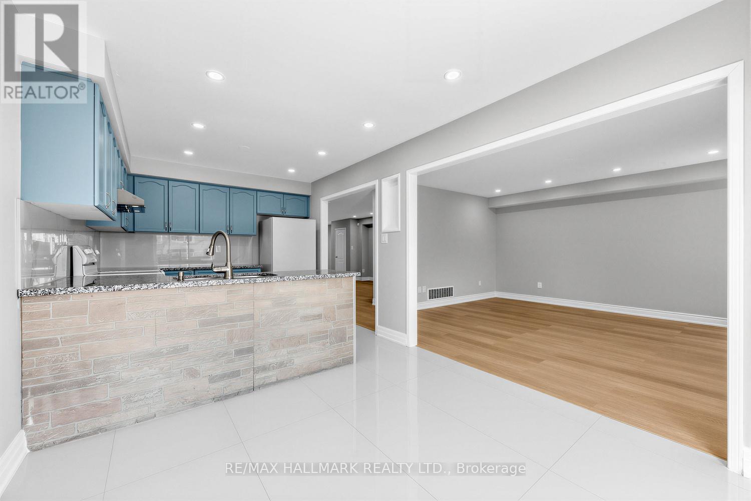 11 Dring Street, Ajax, Ontario  L1T 4Y2 - Photo 13 - E12854582