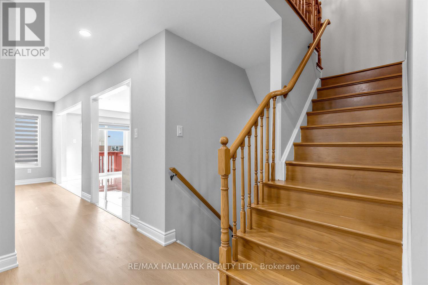 11 Dring Street, Ajax, Ontario  L1T 4Y2 - Photo 8 - E12854582