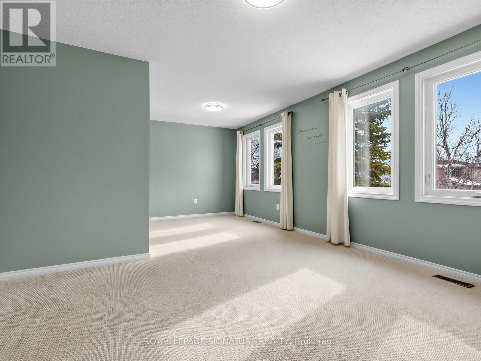 367 Salisbury Lane, Newmarket (Bristol-London), Ontario  L3Y 8A4 - Photo 15 - N12854890