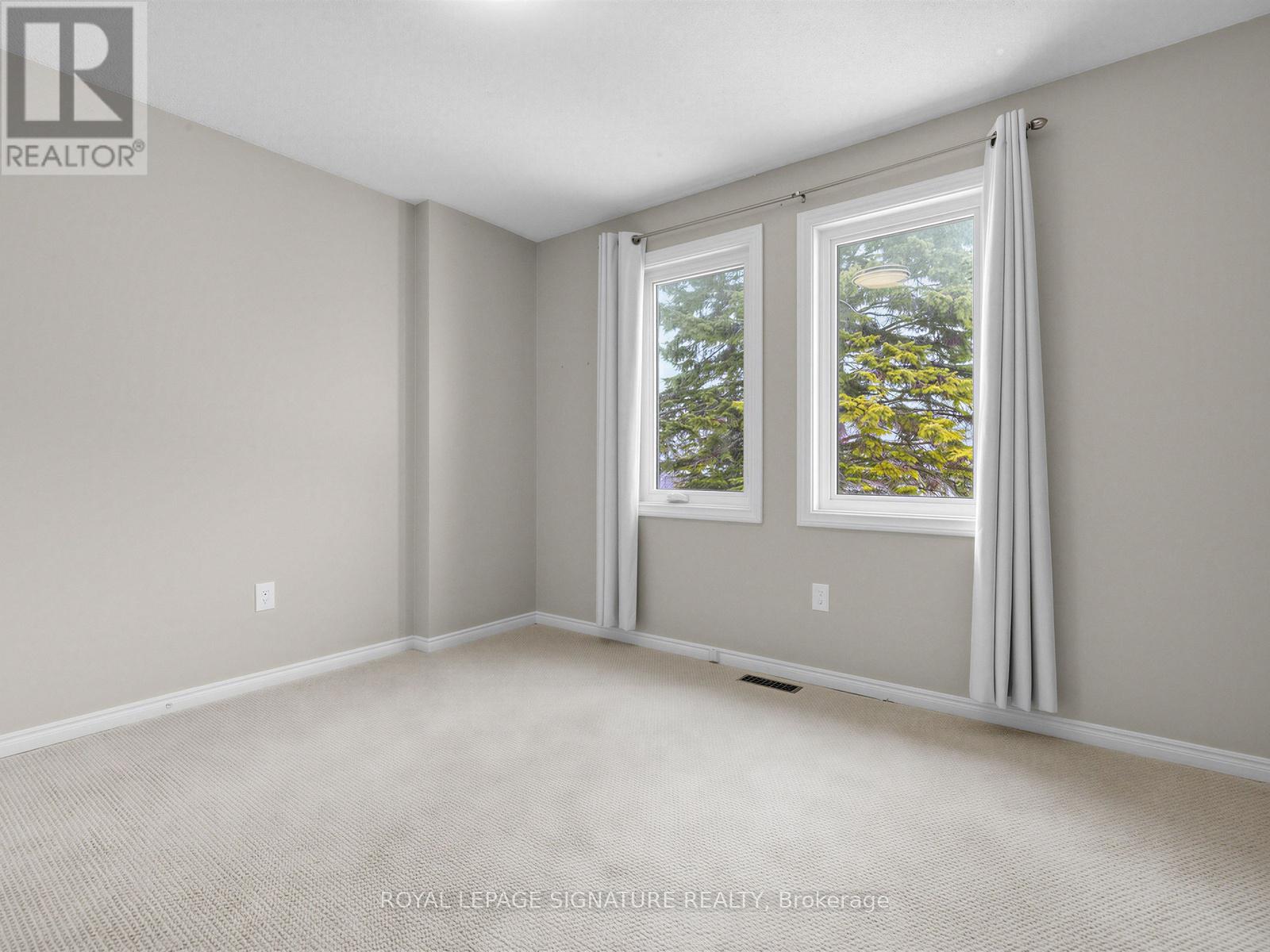 367 Salisbury Lane, Newmarket (Bristol-London), Ontario  L3Y 8A4 - Photo 19 - N12854890