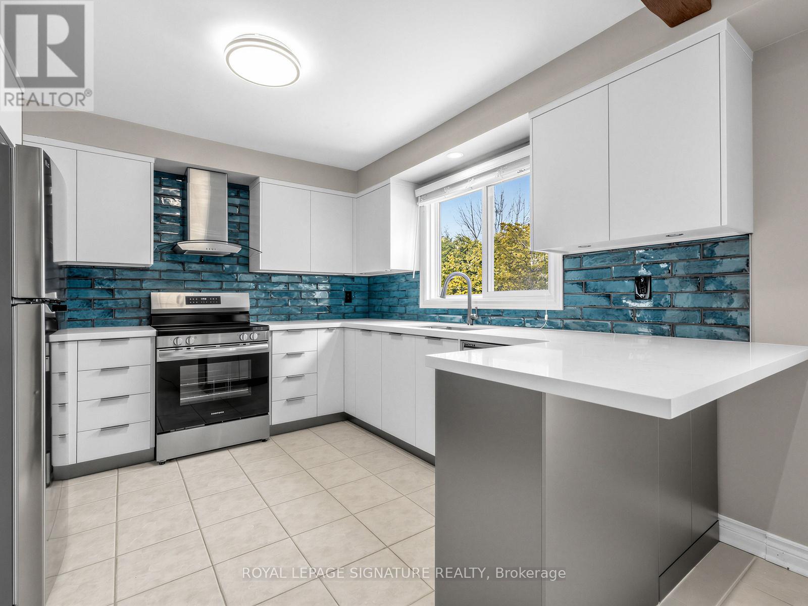 367 Salisbury Lane, Newmarket (Bristol-London), Ontario  L3Y 8A4 - Photo 12 - N12854890