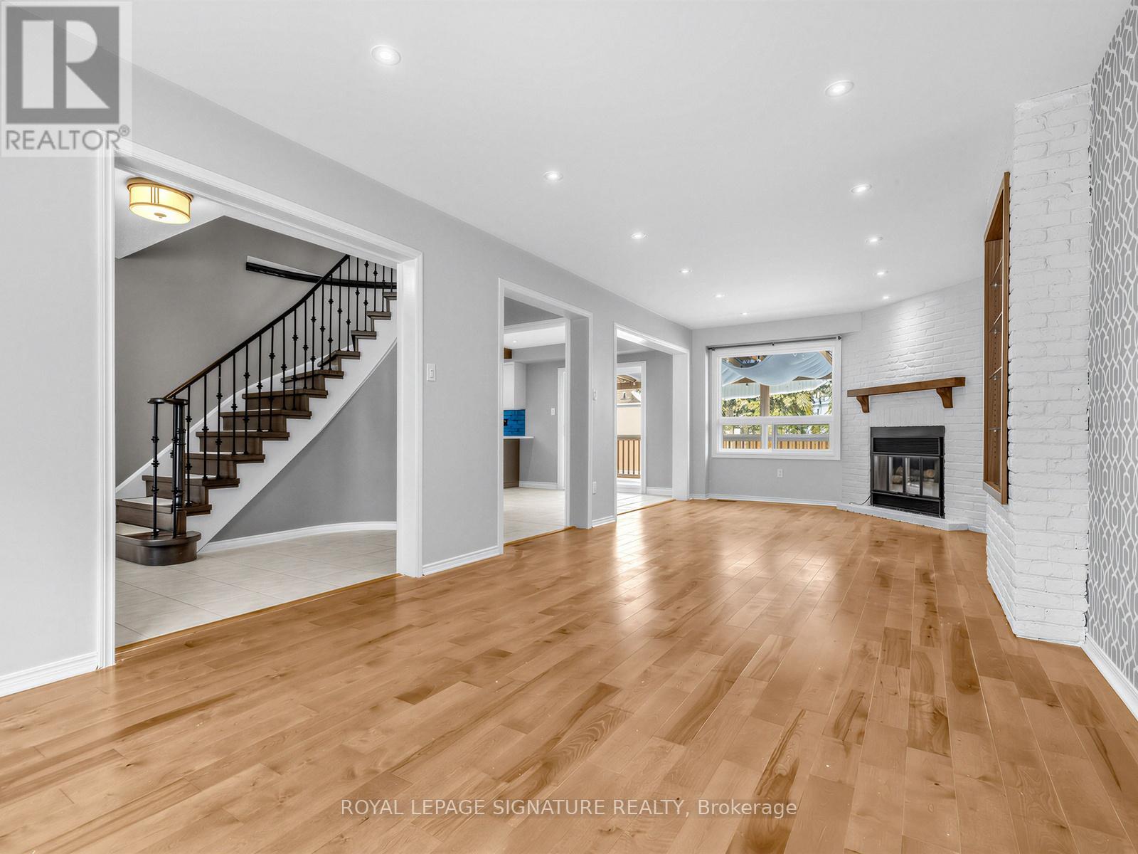 367 Salisbury Lane, Newmarket (Bristol-London), Ontario  L3Y 8A4 - Photo 7 - N12854890