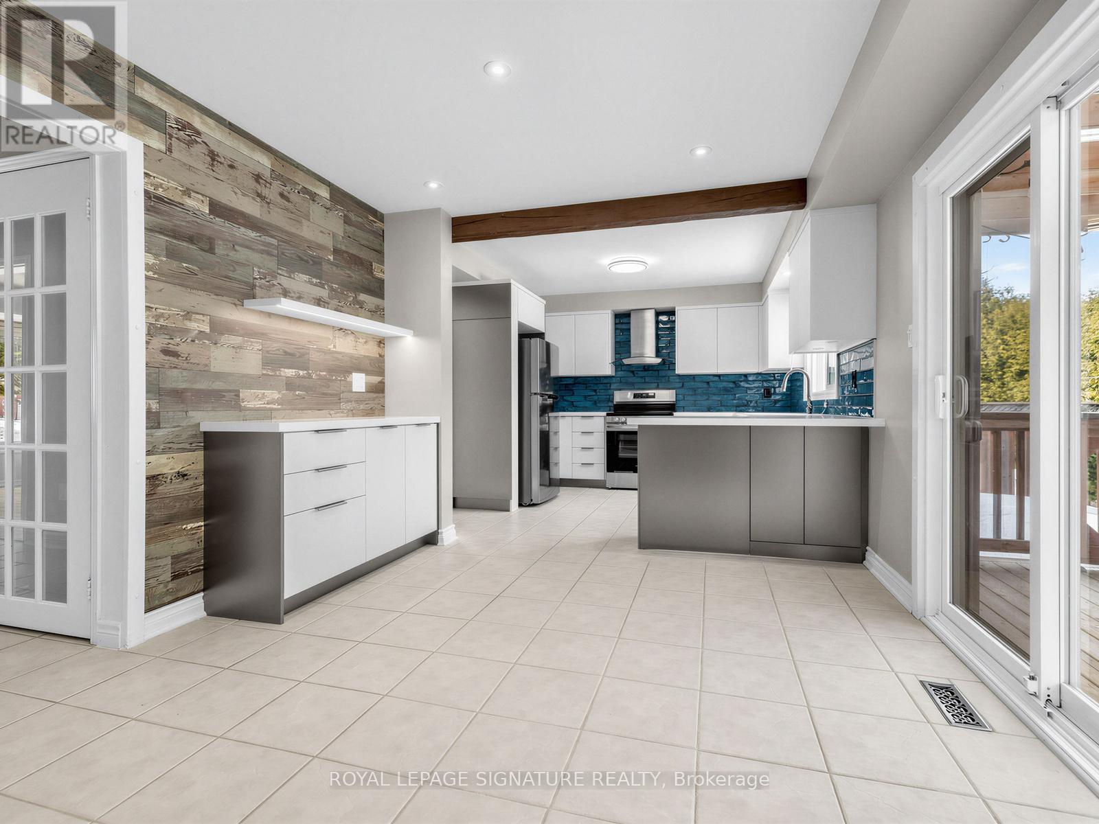 367 Salisbury Lane, Newmarket (Bristol-London), Ontario  L3Y 8A4 - Photo 9 - N12854890