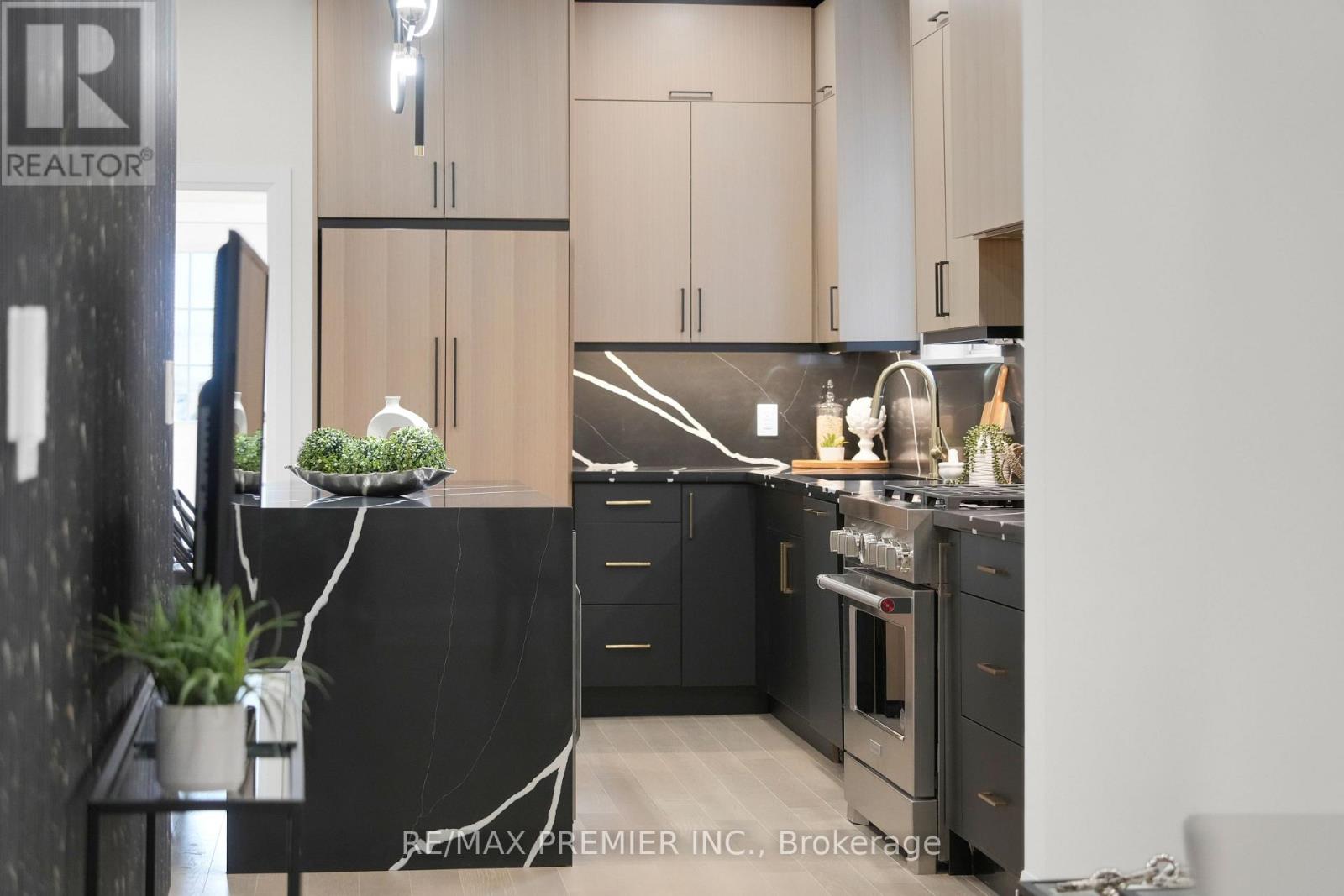 388 Crawford Street, Toronto, Ontario  M6J 2V9 - Photo 16 - C12849982