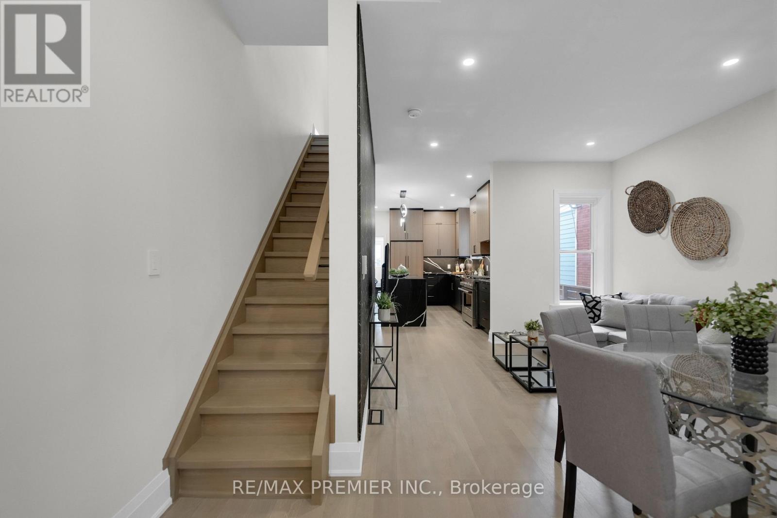 388 Crawford Street, Toronto, Ontario  M6J 2V9 - Photo 4 - C12849982