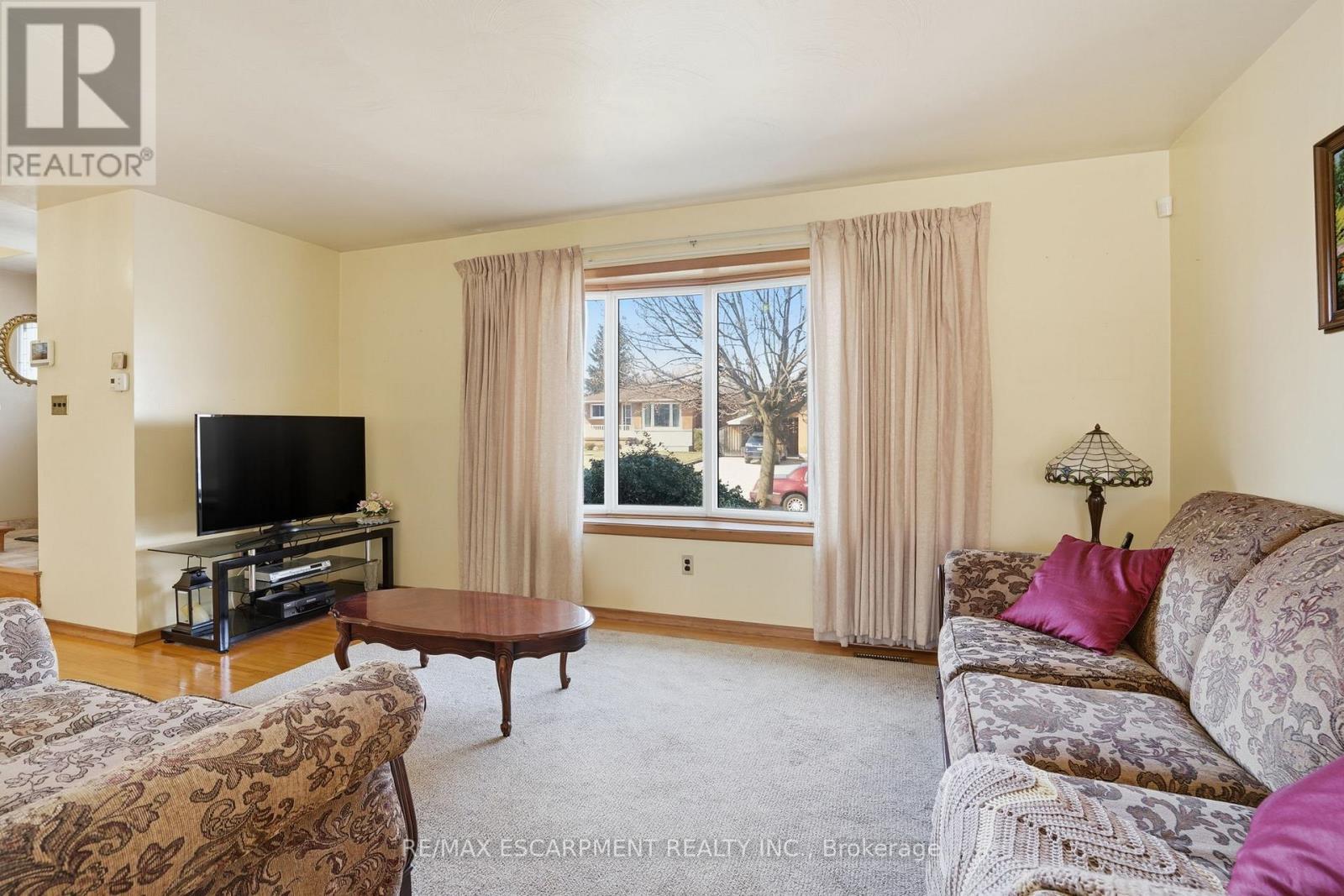 55 Champlain Avenue, Hamilton, Ontario  L8G 2H5 - Photo 9 - X12854838