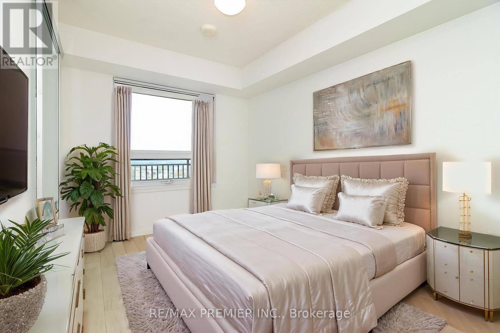 1303 - 3091 Dufferin Street, Toronto, Ontario  M6A 0C4 - Photo 5 - W12854284