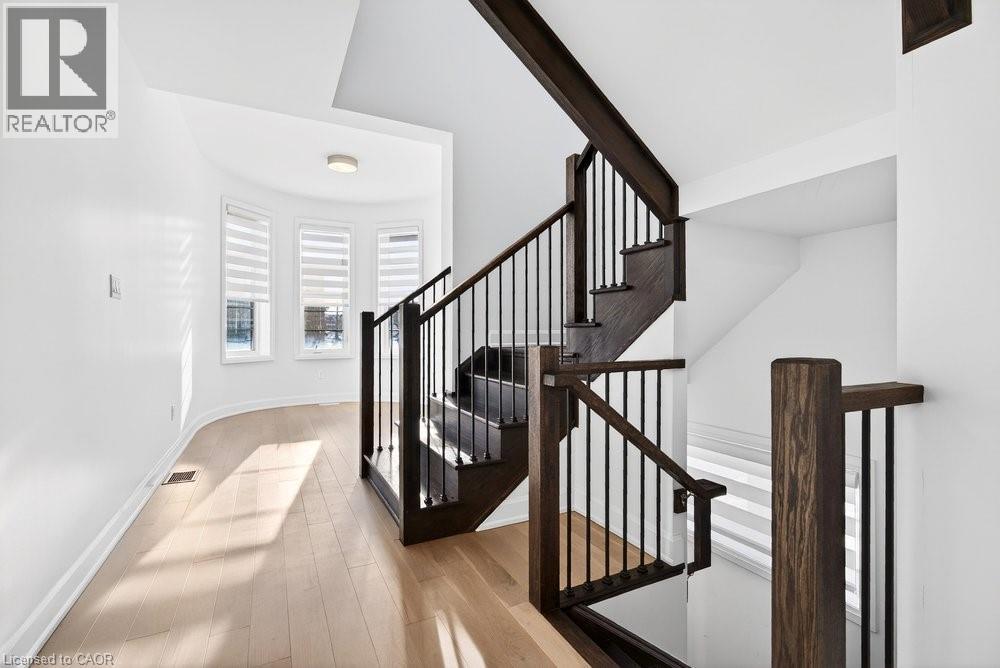 1404 Lynx Gardens, Oakville, Ontario  L6H 3W8 - Photo 19 - 40810249