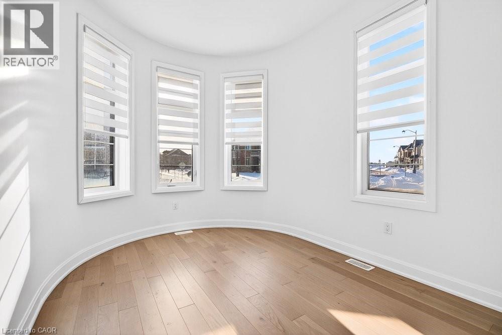 1404 Lynx Gardens, Oakville, Ontario  L6H 3W8 - Photo 21 - 40810249