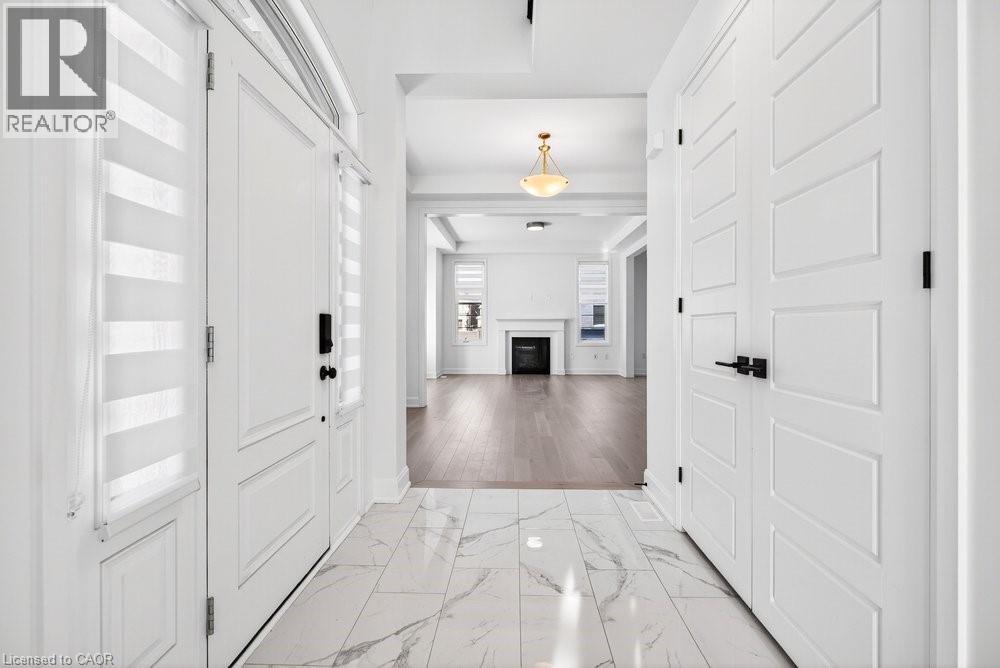 1404 Lynx Gardens, Oakville, Ontario  L6H 3W8 - Photo 6 - 40810249