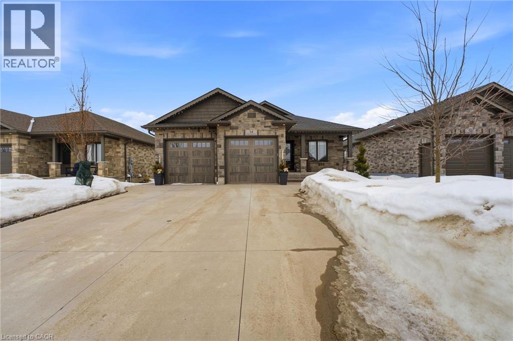 34 FORBES Crescent, Listowel, Ontario