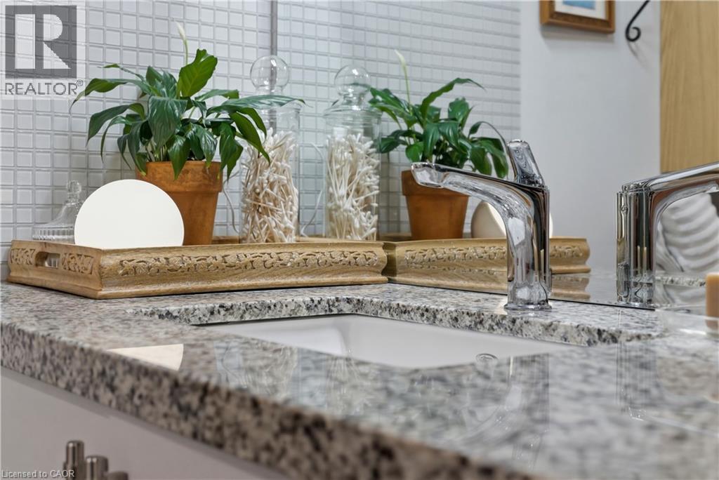 112 King Street E Unit# Ph4, Hamilton, Ontario  L8N 1A8 - Photo 30 - 40809117