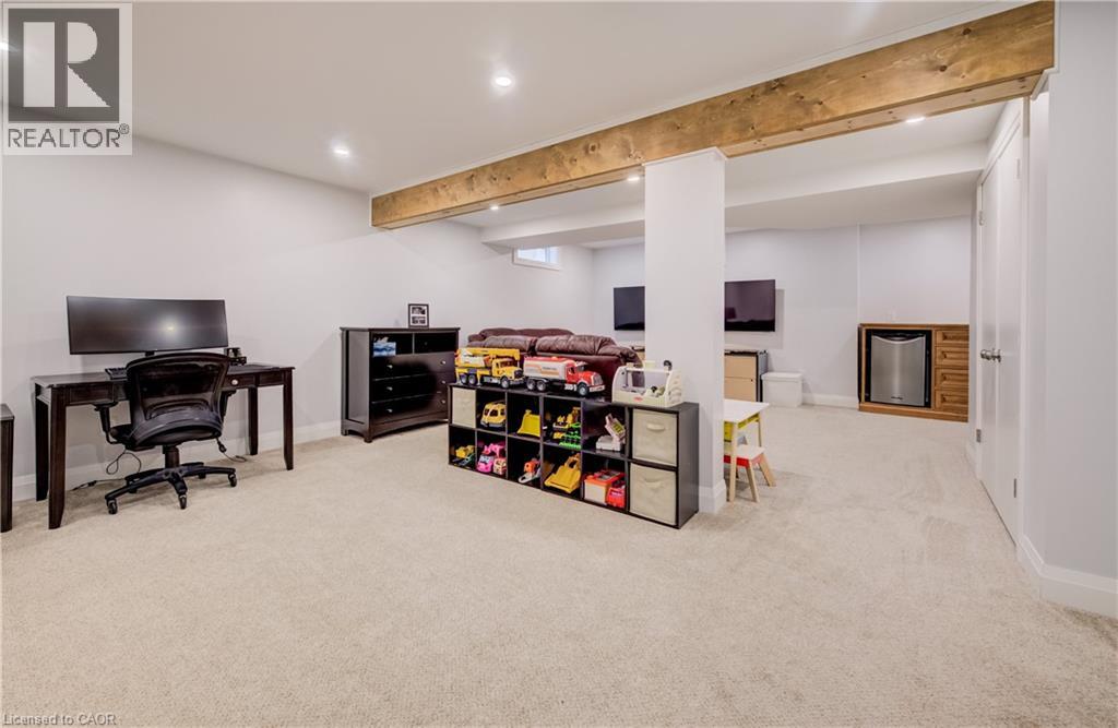 15 Mcleod Court, Kitchener, Ontario  N2R 1A9 - Photo 31 - 40808685