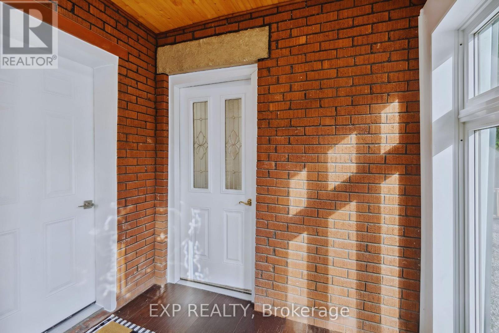 200 Waterloo Avenue, Guelph (Downtown), Ontario  N1H 3J5 - Photo 3 - X12795040