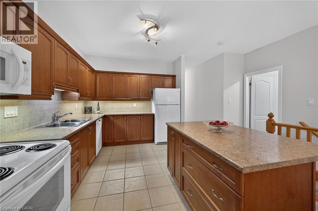 15 Grovetree Trail, Glanbrook, Ontario  L9B 0B8 - Photo 9 - 40810091