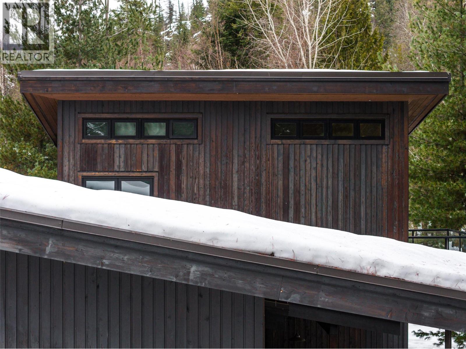 2083 Mountain Gate Road, Revelstoke, British Columbia  V0E 2S0 - Photo 8 - 10375469