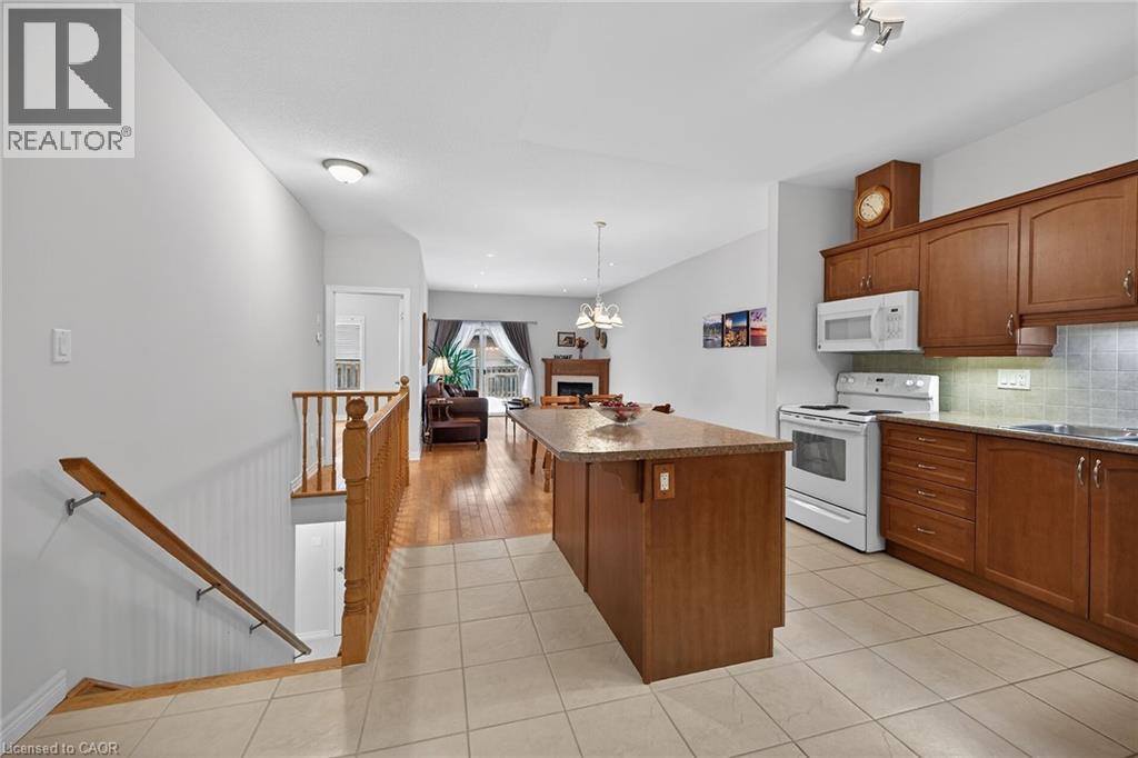 15 Grovetree Trail, Glanbrook, Ontario  L9B 0B8 - Photo 6 - 40810091