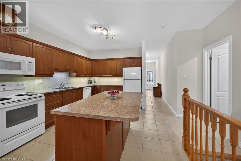 15 Grovetree Trail, Glanbrook, Ontario  L9B 0B8 - Photo 8 - 40810091