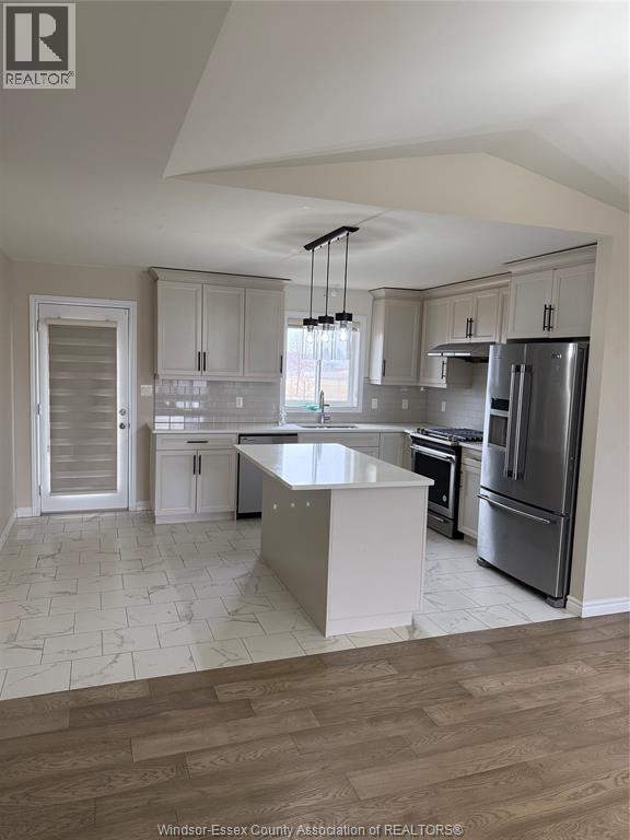 1145 Aspen Ridge Crescent Unit# Upper, Lakeshore, Ontario  N8L 1A9 - Photo 3 - 26004742