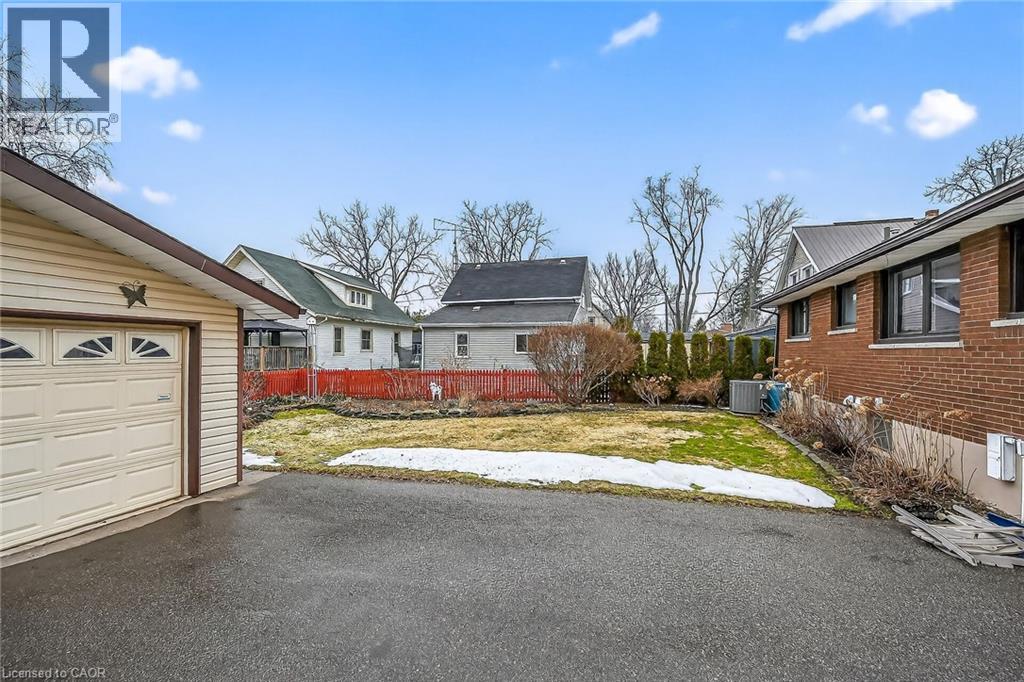 814 Cedar Street, Dunnville, Ontario  N1A 2K2 - Photo 47 - 40810266