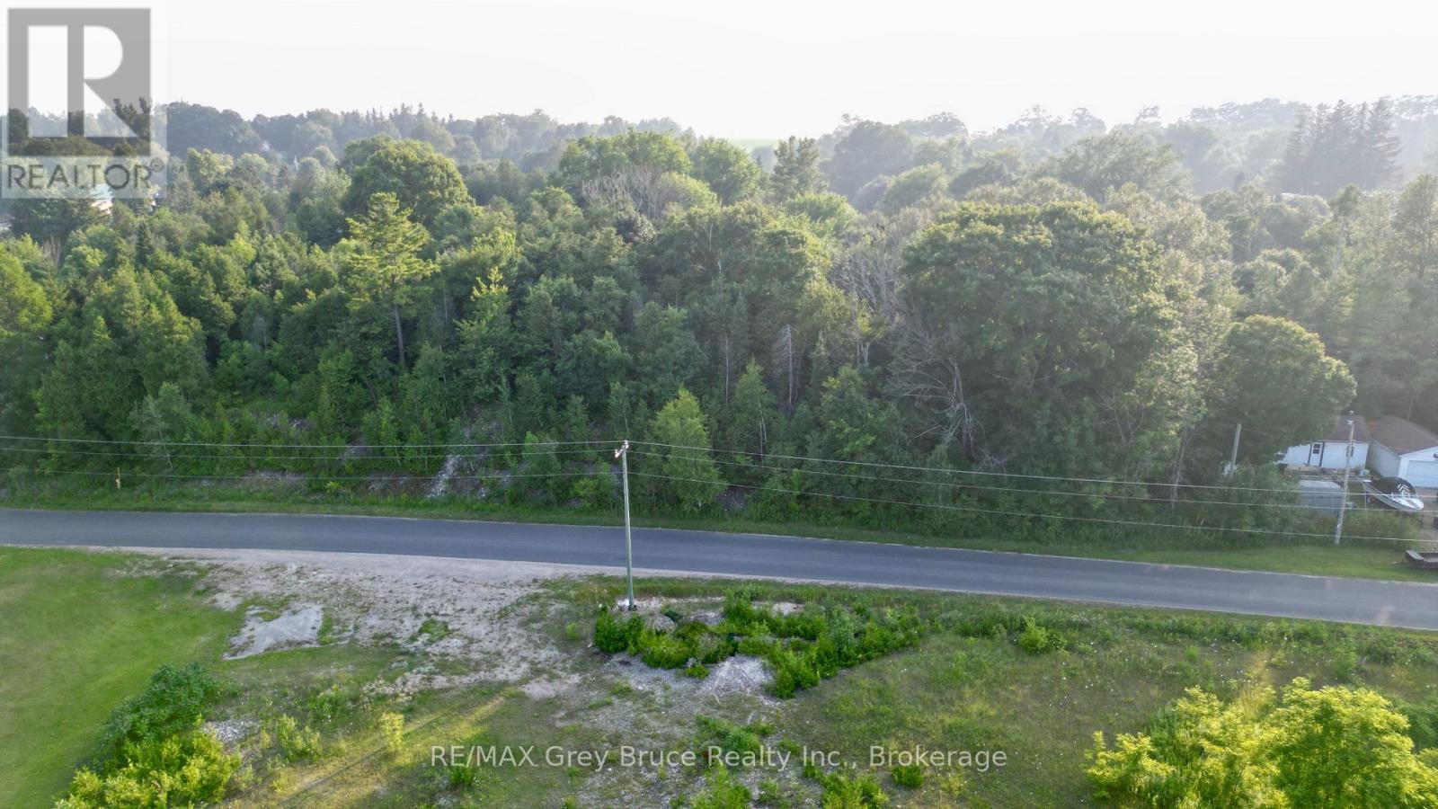 32 Helen Street, Northern Bruce Peninsula, Ontario  N0H 1W0 - Photo 11 - X12855176