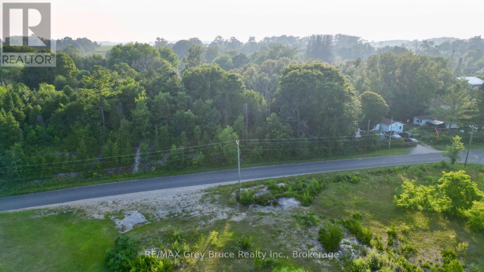 32 Helen Street, Northern Bruce Peninsula, Ontario  N0H 1W0 - Photo 12 - X12855176