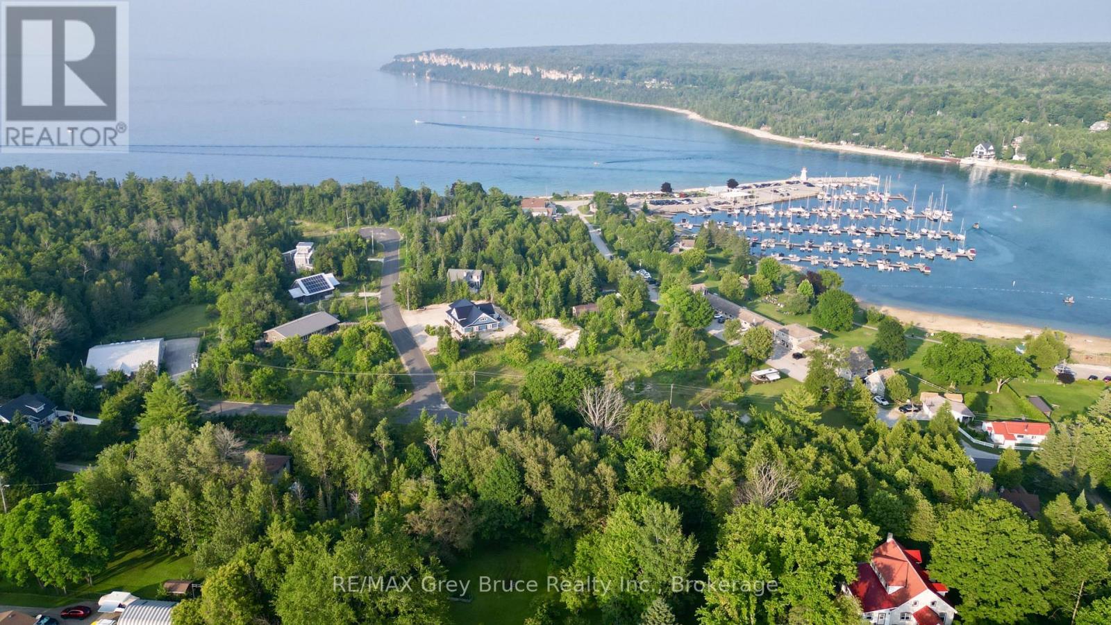 32 Helen Street, Northern Bruce Peninsula, Ontario  N0H 1W0 - Photo 22 - X12855176