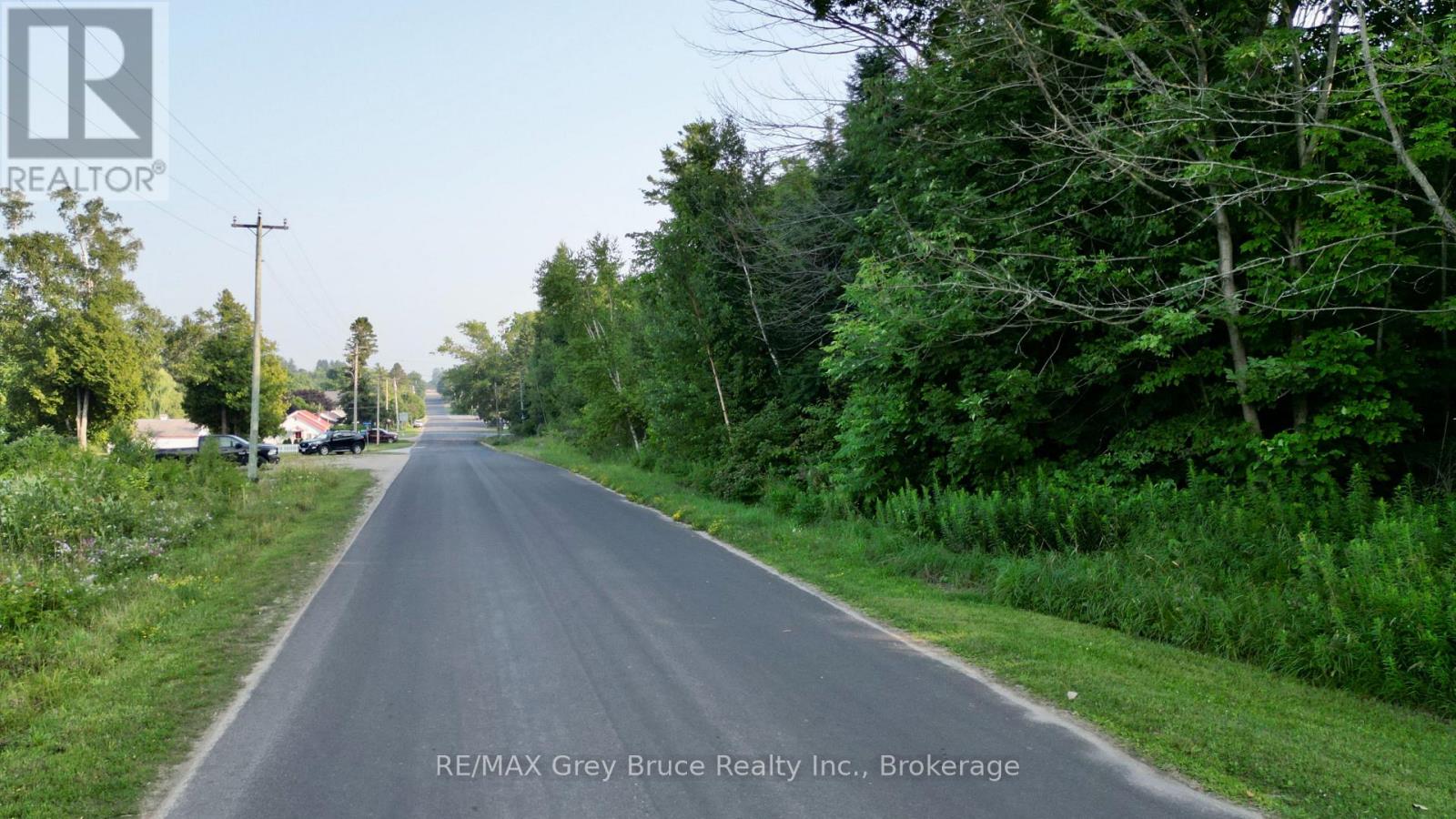 32 Helen Street, Northern Bruce Peninsula, Ontario  N0H 1W0 - Photo 7 - X12855176