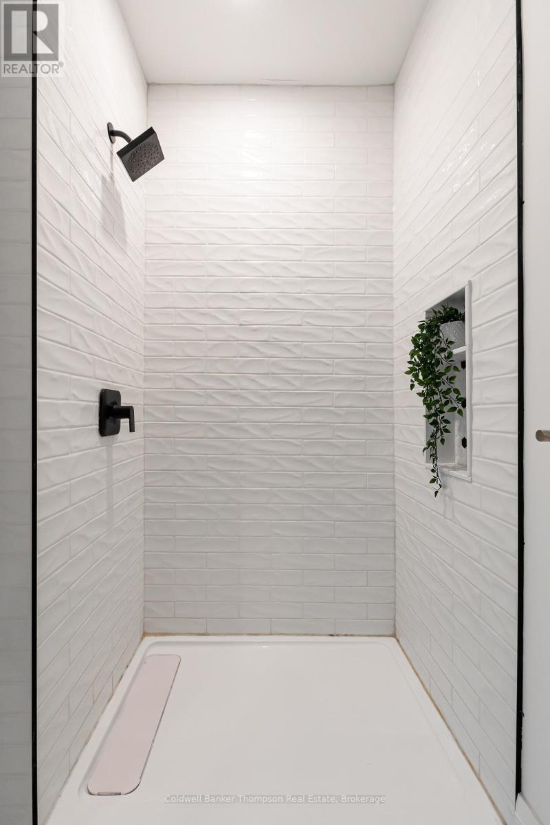 17 West Street N, Huntsville, Ontario P1H 1X6 - Photo 30 - X12855180