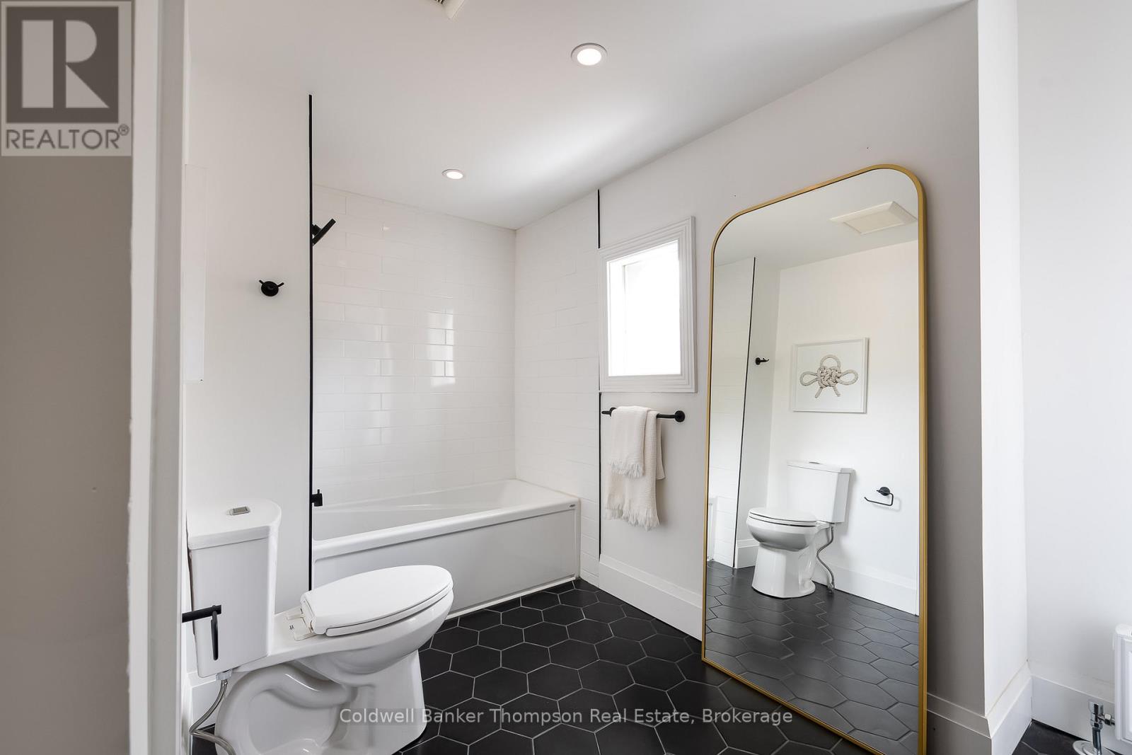 17 West Street N, Huntsville, Ontario P1H 1X6 - Photo 34 - X12855180